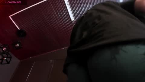 Val  online show from September 15, 12:02 pm