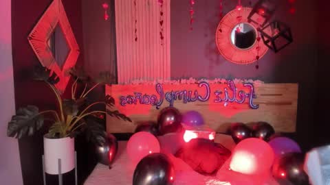 Val  online show from December 5, 12:28 pm