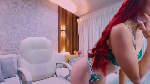 Mia Lane online show from January 16, 11:39 am