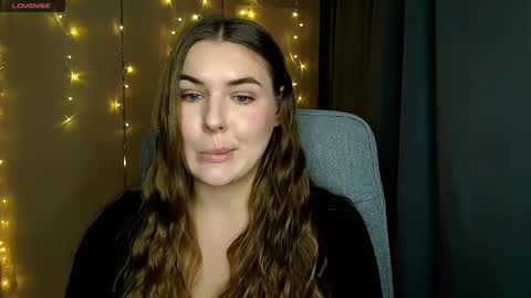 mia_lemm online show from October 30, 8:49 am