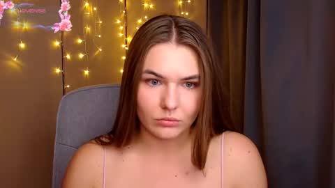 mia_lemm online show from September 11, 2:17 pm
