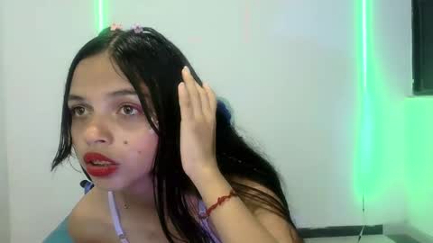 mia lucy 21 online show from September 23, 4:49 pm