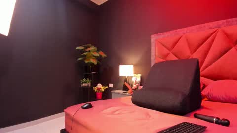 MIA  online show from September 24, 6:18 pm