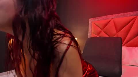 MIA  online show from November 25, 7:15 pm