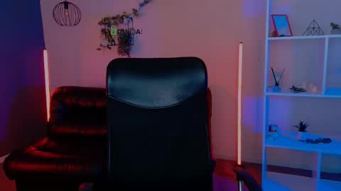mia_mooon_ online show from May 30, 8:23 am
