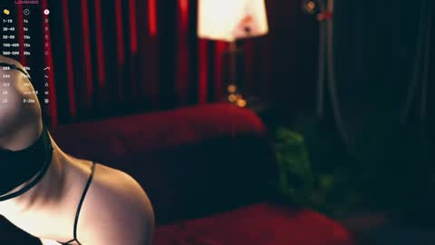 Mia online show from April 30, 9:25 am