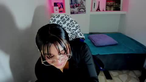       online show from September 15, 12:46 pm