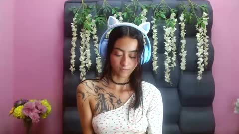 Miaa online show from March 4, 7:32 pm