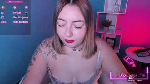 Andrea online show from February 18, 10:03 pm