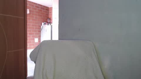 miabrowns23 online show from July 27, 4:15 pm