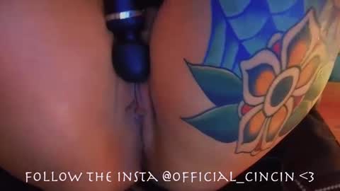 Mia online show from February 19, 1:51 am