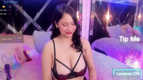 Mia online show from November 25, 2:03 am