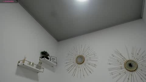 Miah Collins online show from September 18, 11:31 am