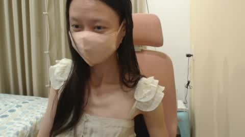 miahchan68 online show from April 21, 4:03 pm