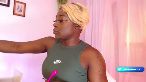 Mia online show from January 16, 10:32 am