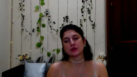 Alianna online show from March 12, 1:25 pm