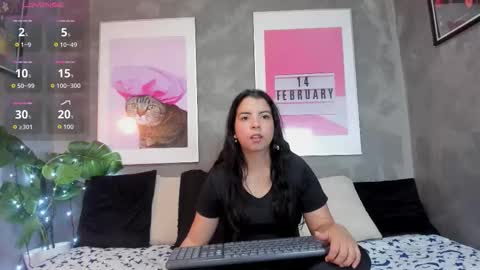 Mia online show from January 12, 7:52 pm