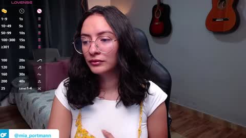 MIAPORTMANN online show from January 4, 9:10 am