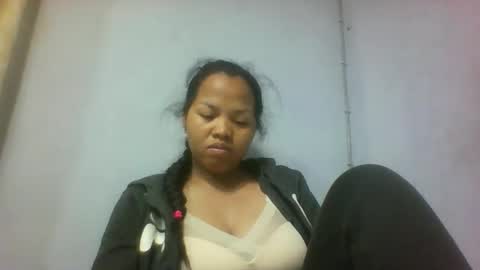 miarii online show from October 31, 5:09 am