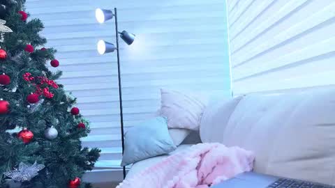 My name is Mia  Please say hello I like to chat with you. If you have requests or dirty talk please use tip online show from December 15, 1:27 pm