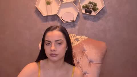 Mia online show from January 6, 8:23 pm