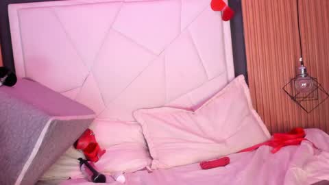 miatorres4 online show from April 24, 1:58 pm