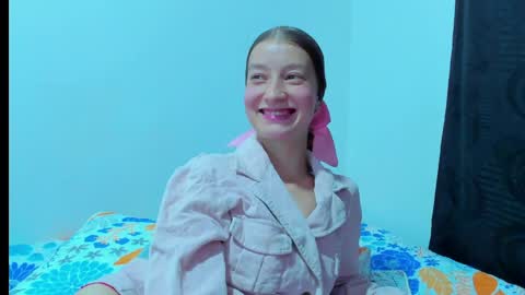  Chloe  online show from April 24, 12:02 am