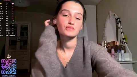 Emily online show from February 2, 7:13 pm