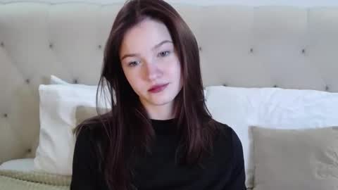 Michelle online show from November 3, 1:26 pm