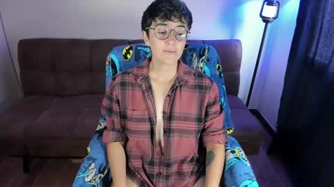 Blue online show from April 13, 3:35 pm