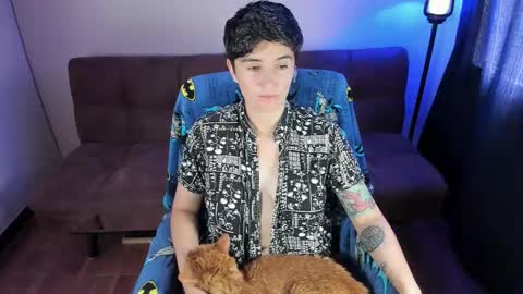 Blue online show from October 28, 3:40 pm