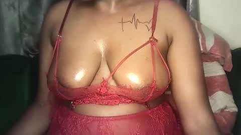 Kelly online show from October 2, 10:15 pm