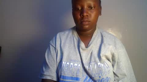 midnightt_curves online show from June 17, 4:14 am