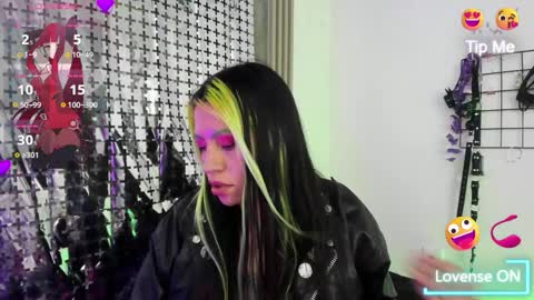 midory_ online show from November 12, 4:54 am