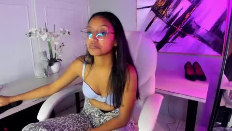 miel_ambar online show from April 29, 3:58 pm