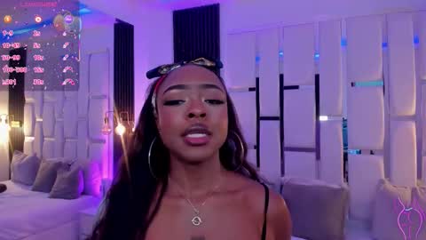 Miia Schwarz  online show from November 13, 1:04 am