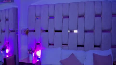 Miia Schwarz  online show from February 18, 9:47 pm