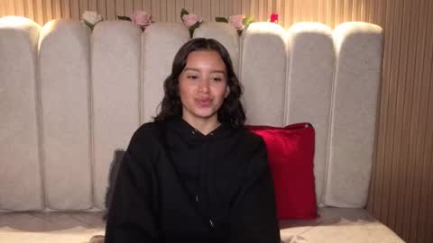 miiaa_evans1 online show from March 11, 1:47 pm