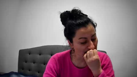 Mikyloveu online show from March 30, 3:55 pm