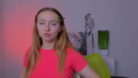 mila_glow online show from September 29, 11:15 am