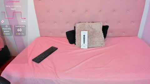 mila_quin online show from April 16, 9:39 pm