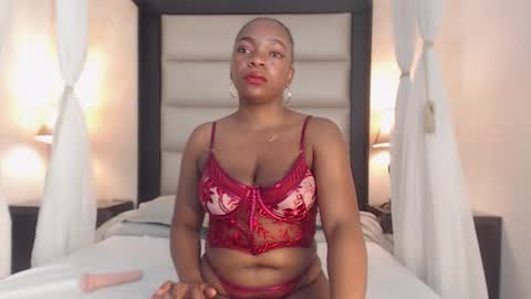 Mila online show from February 6, 8:12 pm