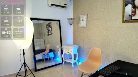 miladiosa online show from October 23, 12:11 pm