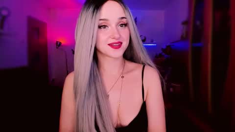 MiladyJolie online show from February 14, 5:53 am