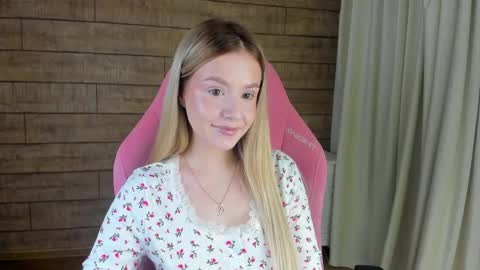 MilanaBalmain online show from March 23, 4:29 am