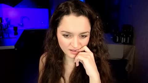 milanabankss online show from February 18, 8:41 pm