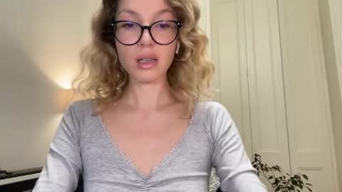 Mila online show from October 23, 4:02 pm