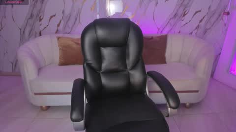 Miley Cruz  IG miley model23 online show from March 12, 7:49 pm