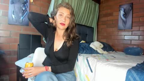 Victoria  online show from February 8, 12:28 am