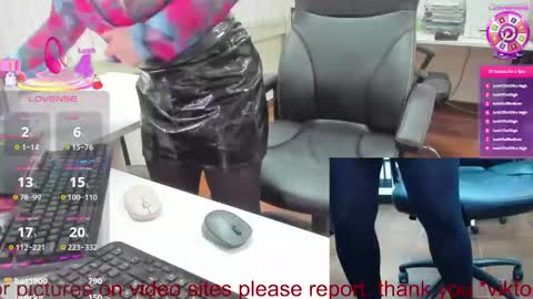 Viktoria online show from February 4, 2:42 pm